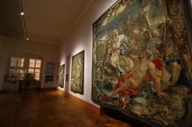 Státní hrad a zámek J. Hradec